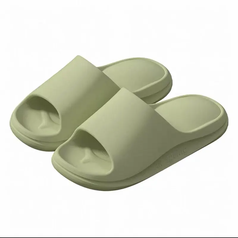 Едноставни сандали со перничиња за воздух